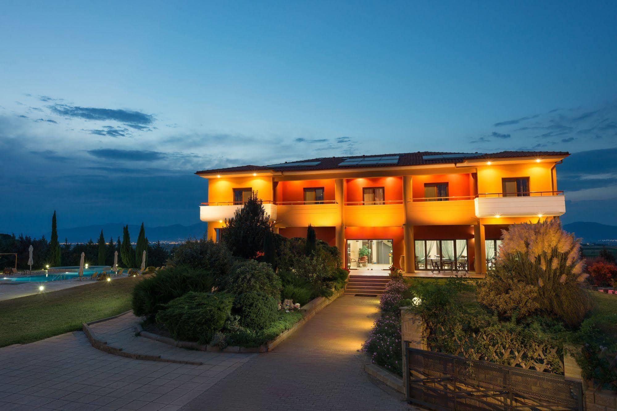 Petrinos Lofos Hotel Mandra  Ngoại thất bức ảnh